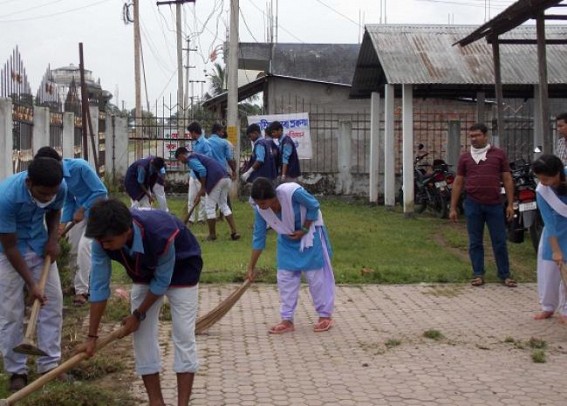   Harachandra School Class XII NSS Unit conducted cleanliness drive at BSM Hospital